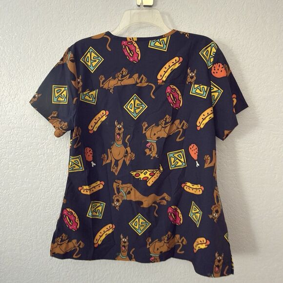 Scooby Doo Hannah Barbera Scrub Top with Pockets and Mask Size M - NWT - Picture 2 of 4